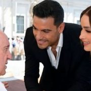 Artistas y celebridades que recibieron la bendición del Papa Francisco
