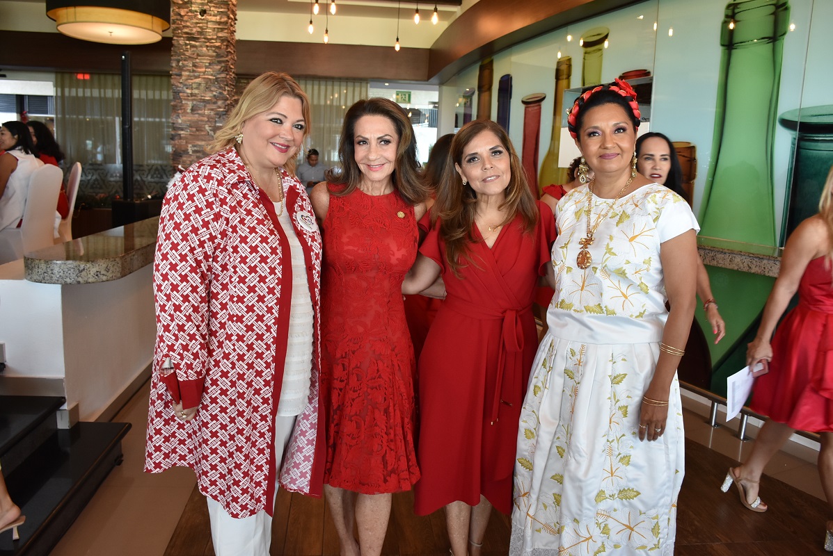 DICIEMBRE – Desayuno Navideño con causa