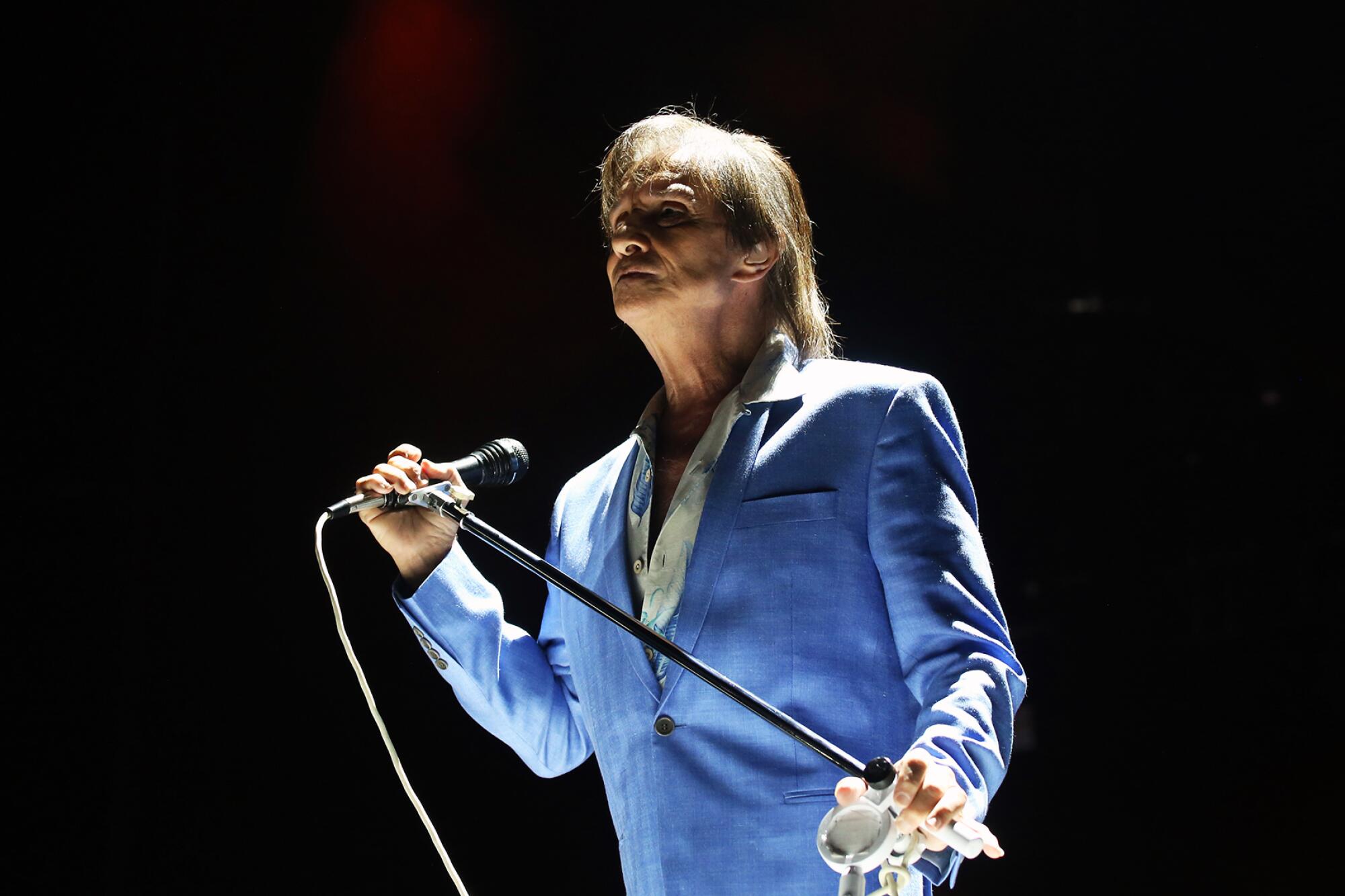 Cancelan de última hora concierto de Roberto Carlos en la Arena Guadalajara