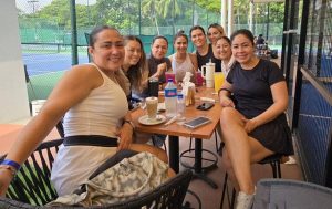 Al finalizar los partidos los jugadores y asistentes disfrutaron de deliciosas recetas culinarias en el restaurante.